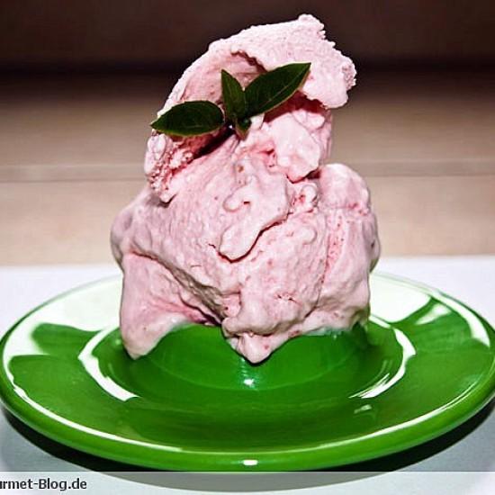 Rezeptbild: Himbeer-Joghurt-Eis