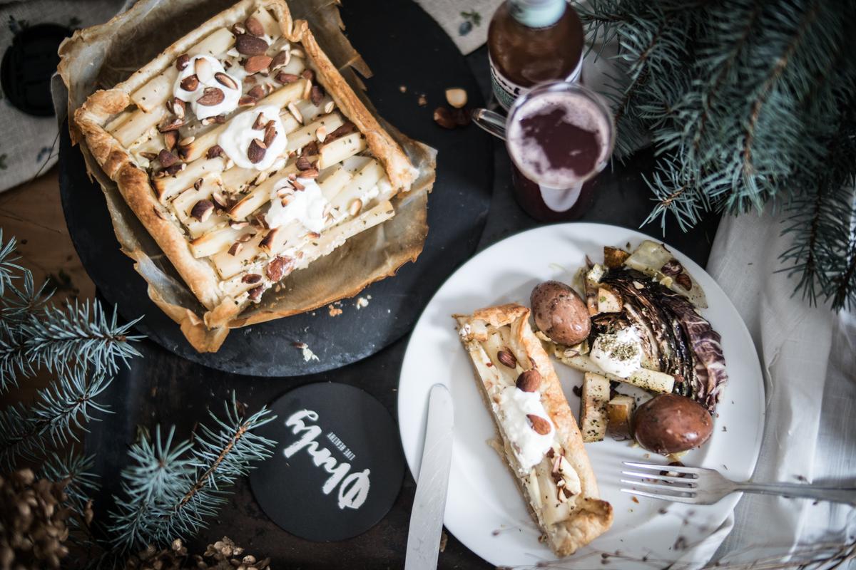 Rezeptbild: Schwarzwurzel Tarte & mit Schimmelkäse überbackener Radicchio