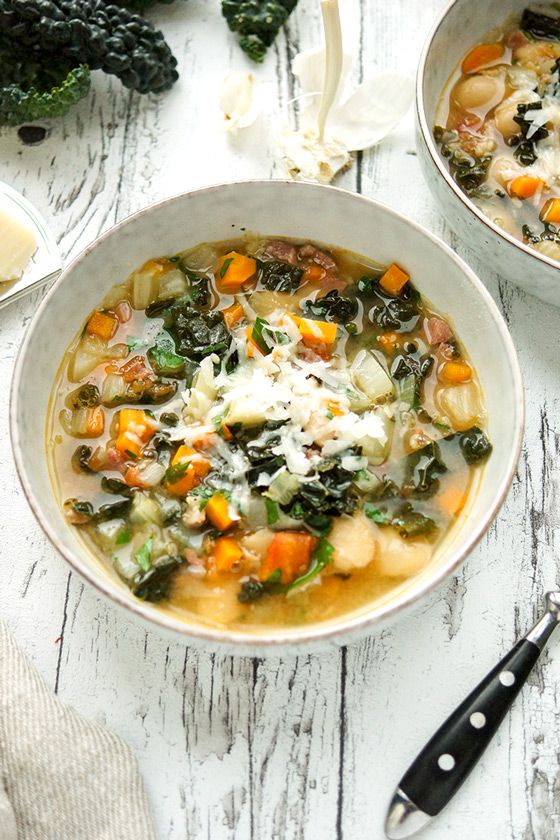 Rezeptbild: Toskanische Bohnensuppe mit Grünkohl (Ribollita)
