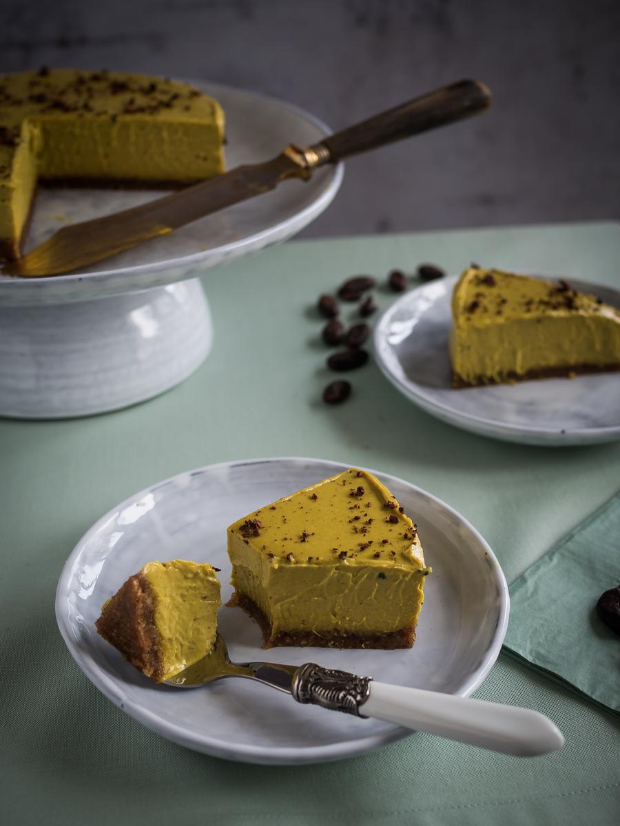 Rezeptbild: Kurkuma im Kuchen: mein golden Milk Rawcake.
