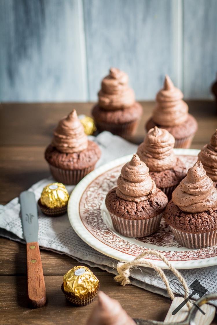 Rezeptbild: Schokolade & Ferrero Rocher Cupcakes