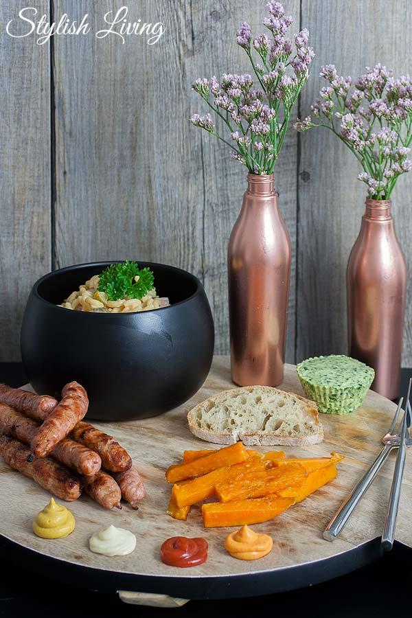 Rezeptbild: Leckere Grillrezepte - Nudelsalat, Bärlauchbutter und Süßkartoffel-Pommes