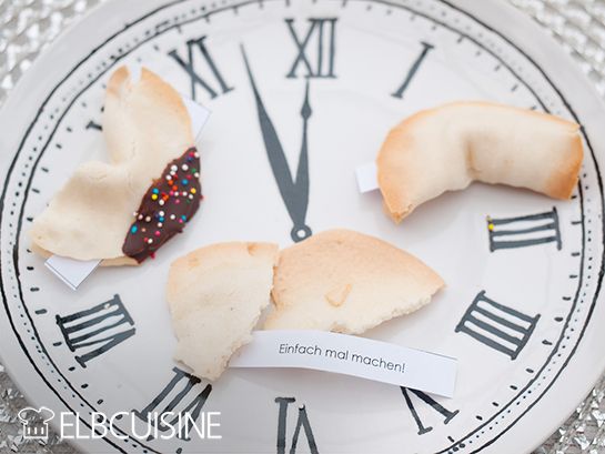 Rezeptbild: Glückskekse für Silvester
