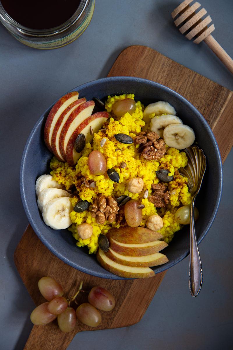 Rezeptbild: Hirse-Bowl mit Obst und Nüssen