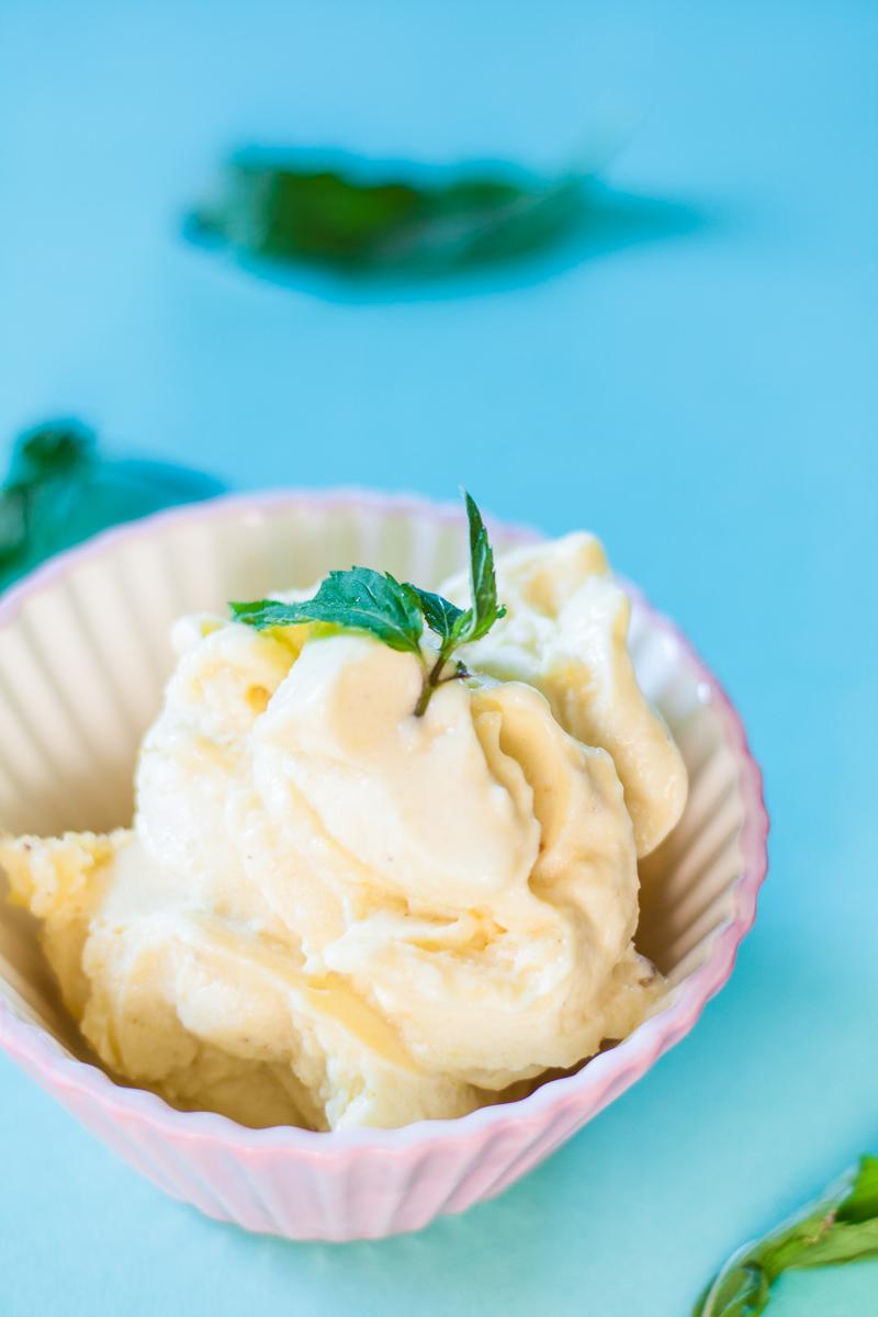 Rezeptbild: Kalorienarmes Ananas Eis Rezept ohne Eismaschine