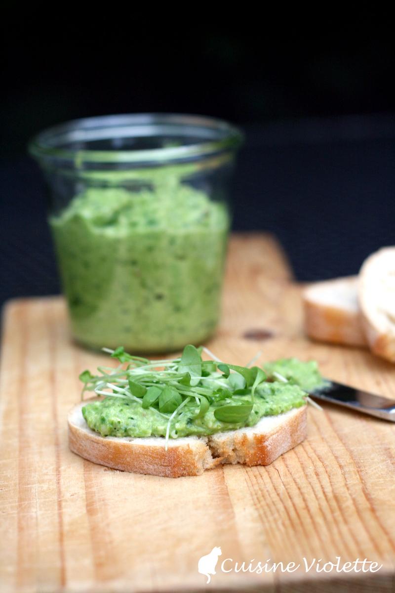 Rezeptbild: Grünes Spargelpesto mit Kräutern