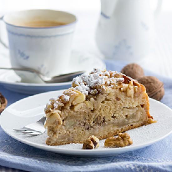 Rezeptbild: Rührkuchen mit Äpfeln und Walnüssen