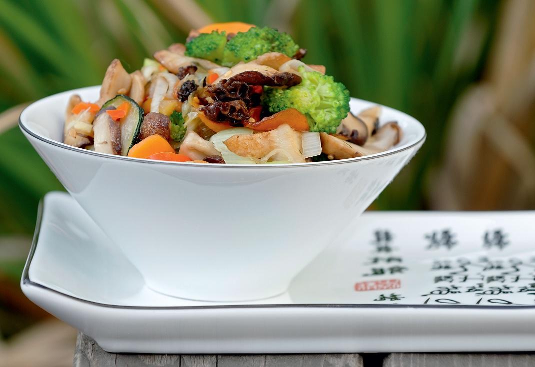 Rezeptbild: Pilzcurry mit Mandeln