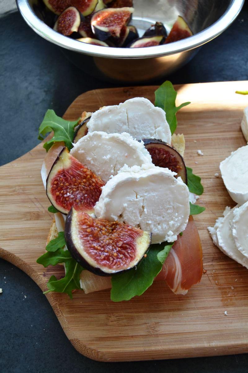 Rezeptbild: Bruschetta mit Feigen und Parmaschinken 