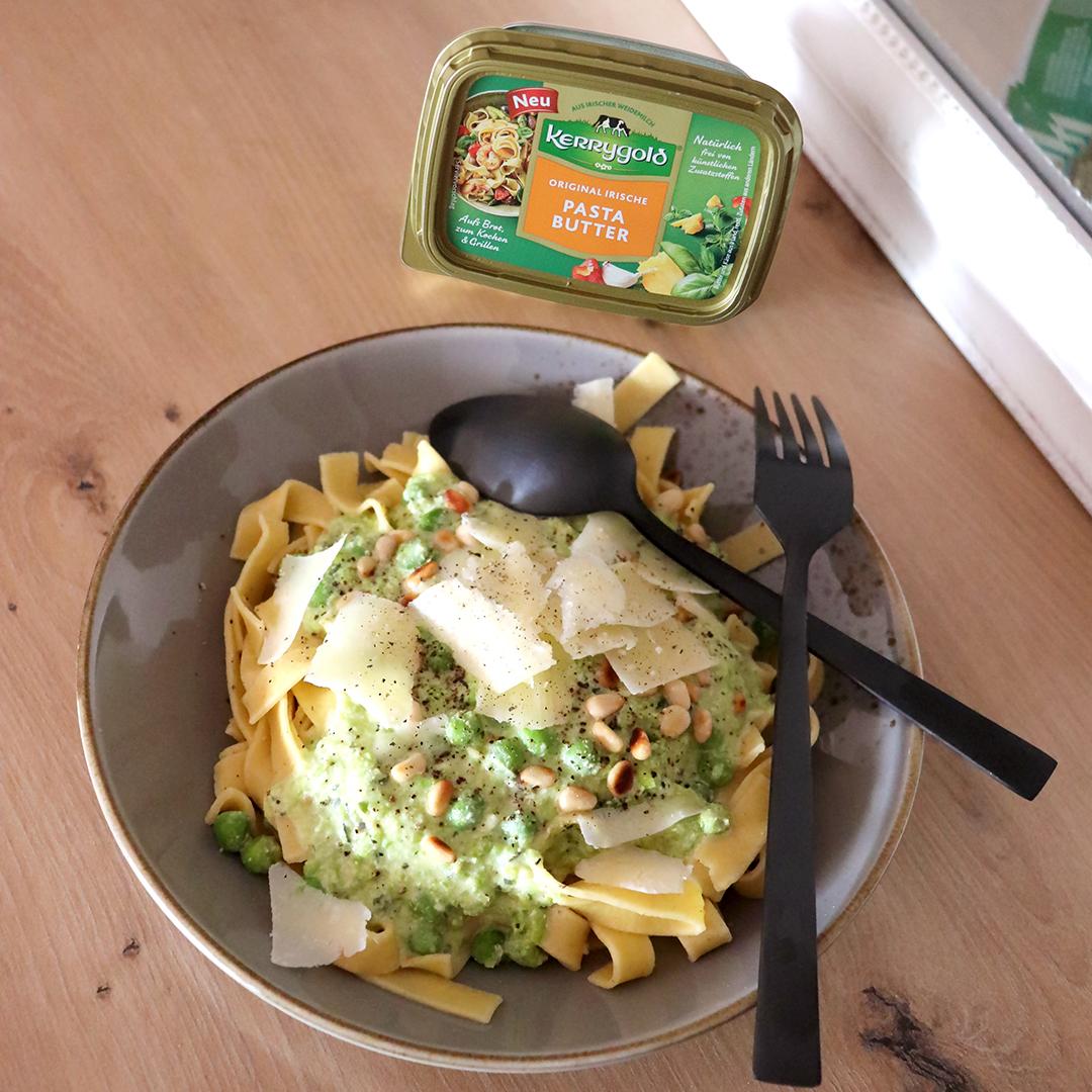 Rezeptbild: Bandnudeln mit Joghurt-Erbsen-Sauce