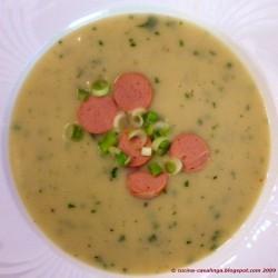 Rezeptbild: Kartoffelsuppe mit Wienerle