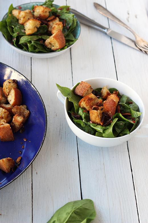 Rezeptbild: Spinatsalat mit Datteln
