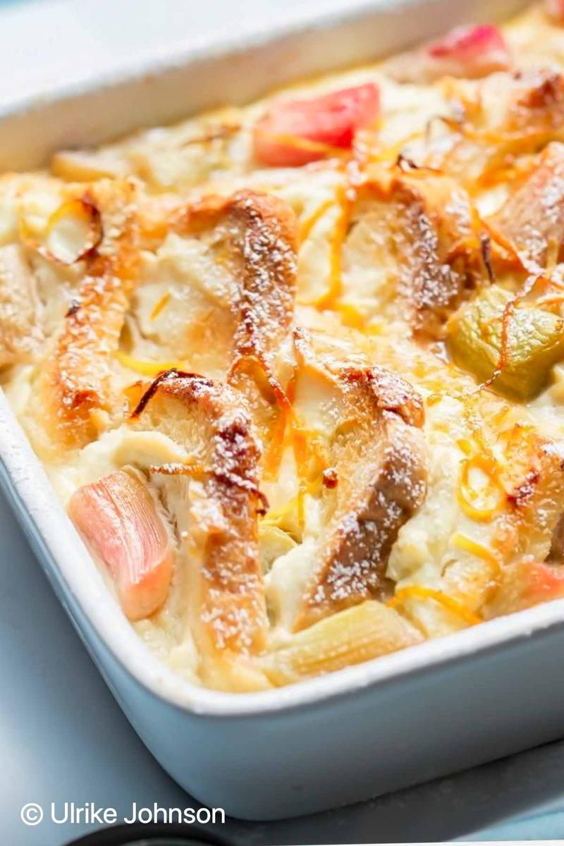 Rezeptbild: Rhabarber Auflauf - Ofenschlupfer