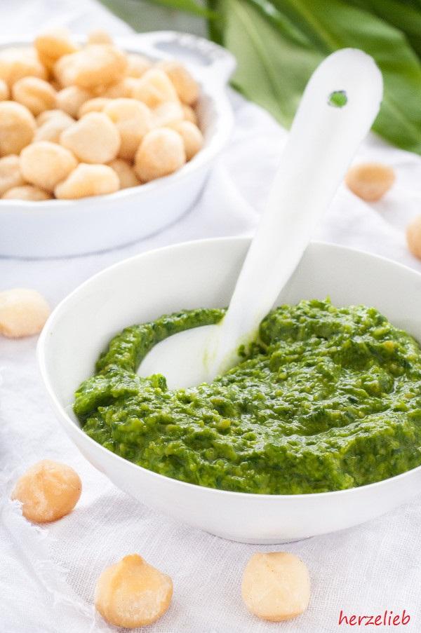 Rezeptbild: Bärlauchpesto mit Macadamias