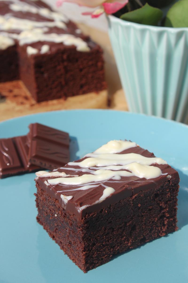 Rezeptbild: Double-Chocolate-Brownie mit Rum