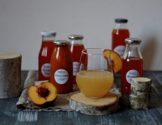 Rezeptbild: Pfirsich-Zitronenthymiansirup