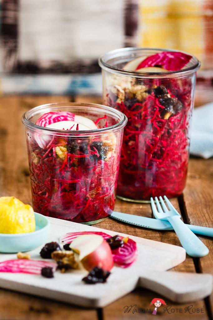 Rezeptbild: Rohkostsalat: Rote Bete-Salat mit Dörrpflaume und Walnuss