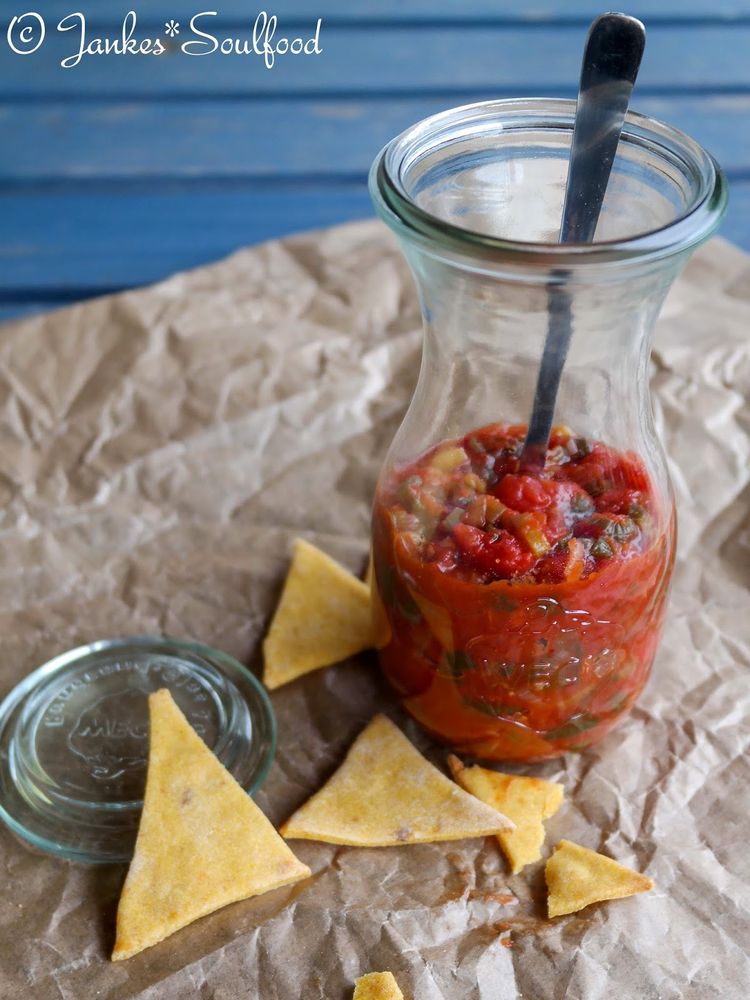 Rezeptbild: Nachos mit Tomatensalsa