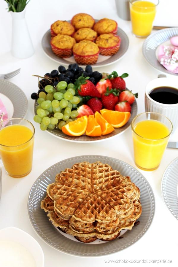 Rezeptbild: Karotten-Goji-Muffins + Orangen-Chia-Waffeln