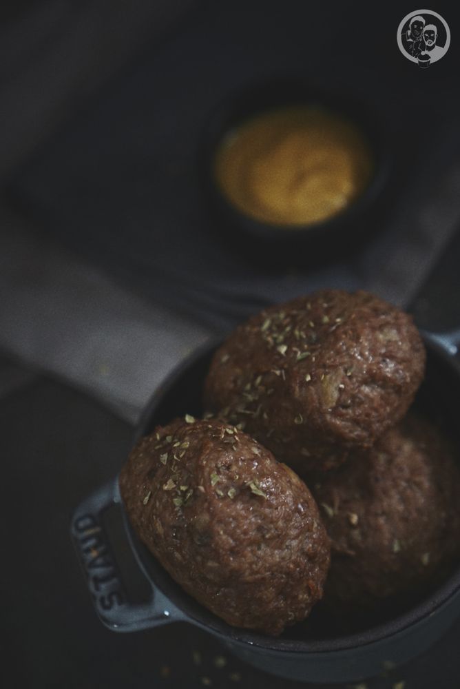 Rezeptbild: Tatarfrikadellen mit Feta