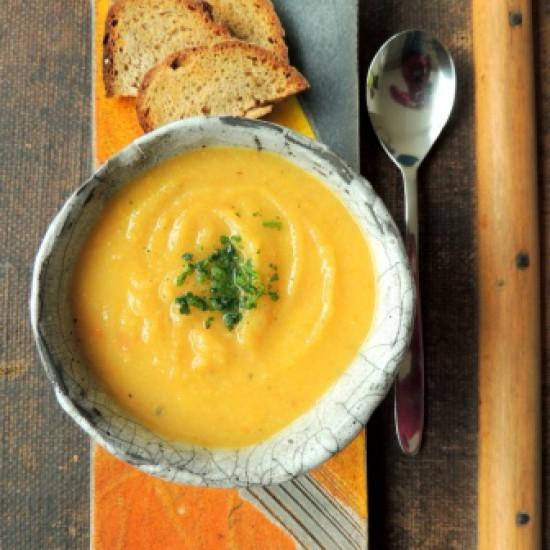 Rezeptbild: Pastinaken-Ingwer-Suppe