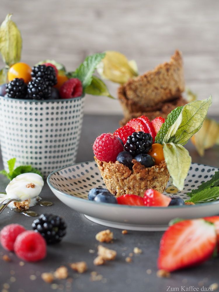 Rezeptbild: Müsli-Schälchen mit Joghurt und Obst