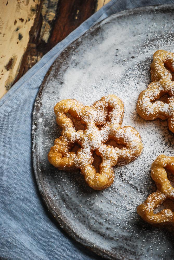 Rezeptbild: Rosettenwaffeln - eine persische Leckerei