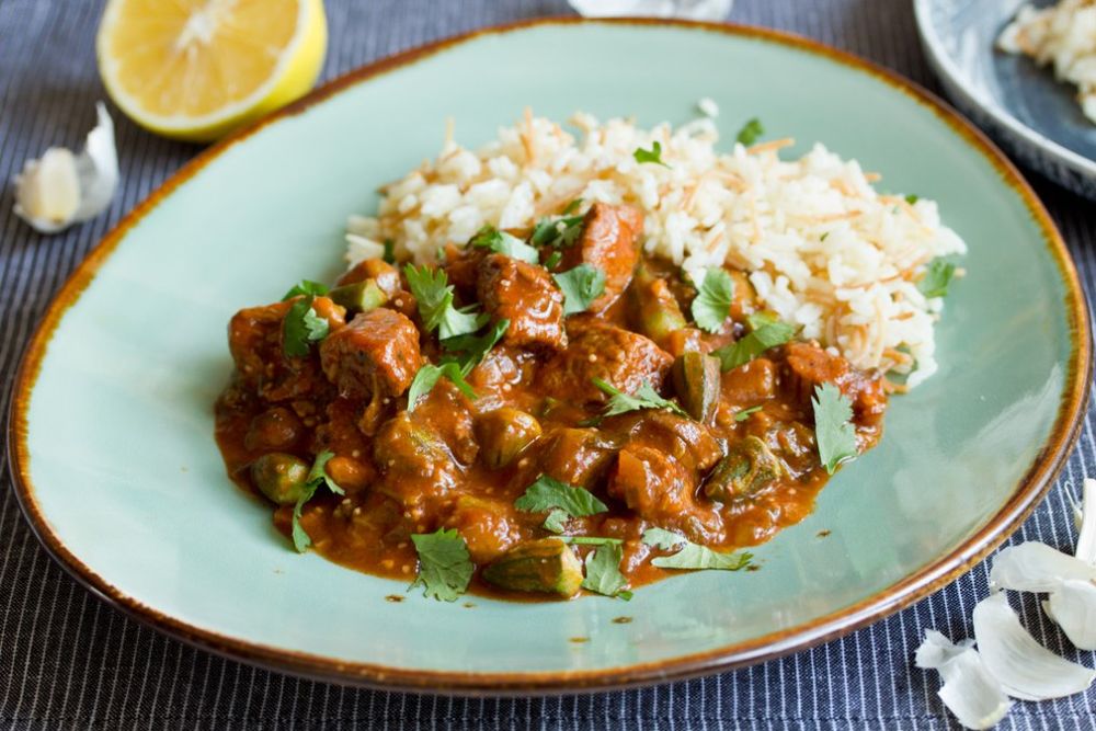 Rezeptbild: Okra-Eintopf und Reis mit Vermicelli