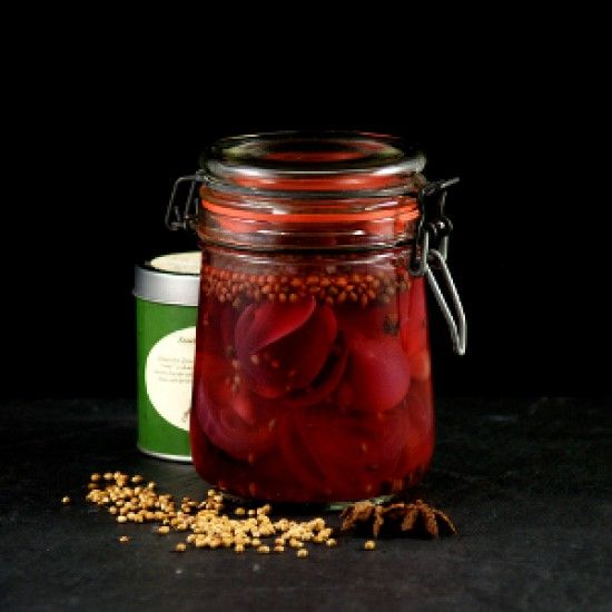 Rezeptbild: In Dashi Essig eingelegte rote Zwiebeln