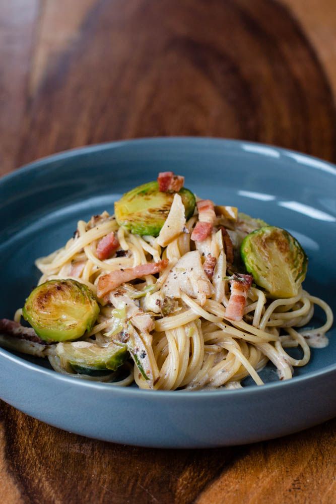 Rezeptbild: Rosenkohl Pasta mit Bacon und Ziegenkäse Sauce