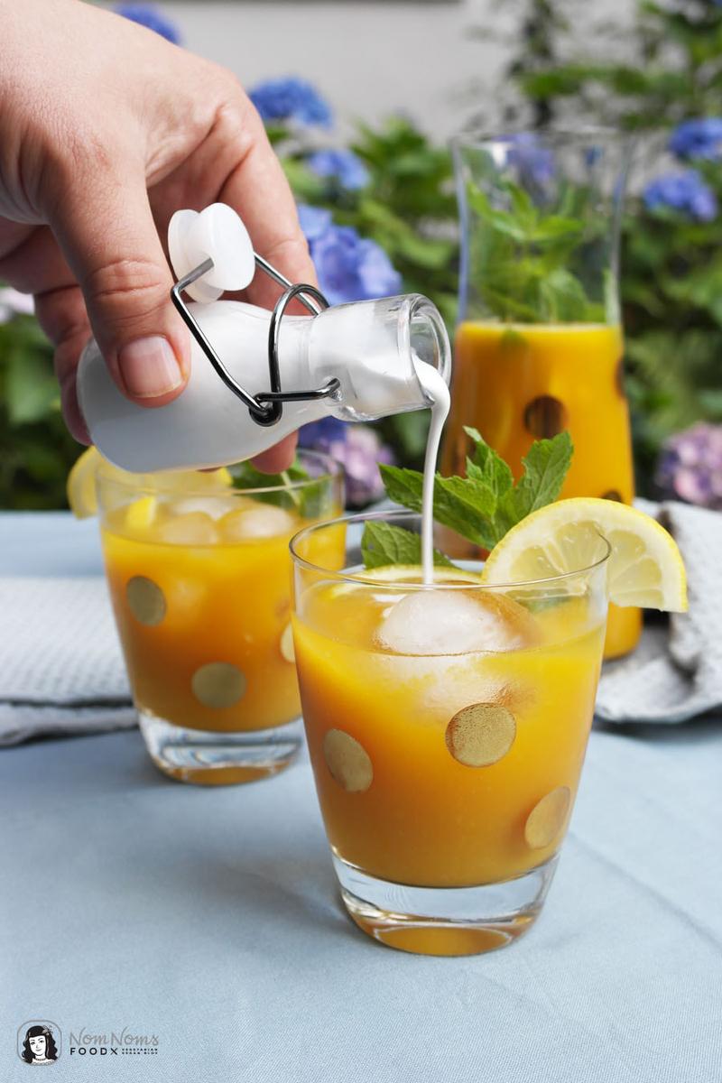 Rezeptbild: Erfrischender Mango-Eistee mit Kokosmilch ❤