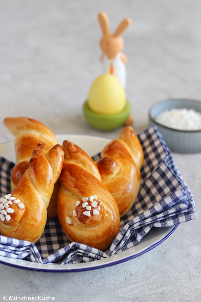 Rezeptbild: Süße Hefehasen