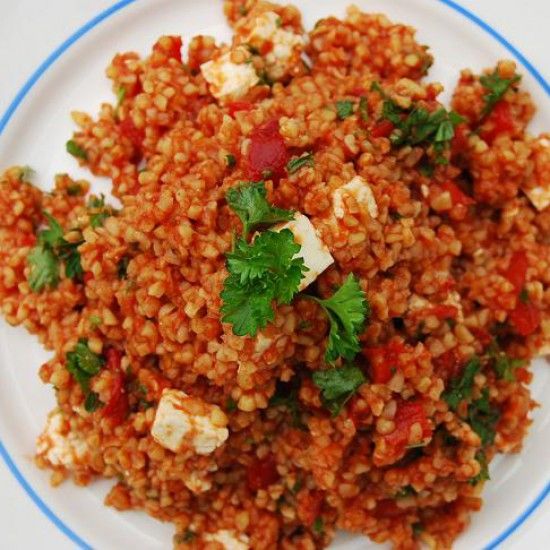 Rezeptbild: Ungarischer Gurkensalat trifft türkischen Bulgursalat