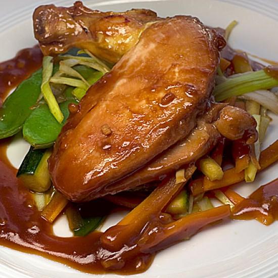 Rezeptbild: Orangen-Hoisin-Hühnchen mit Frühlingsgemüse