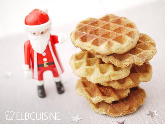 Rezeptbild: Der Weihnachtsmann klopft an… knusprige Zimt-Waffel-Kekse