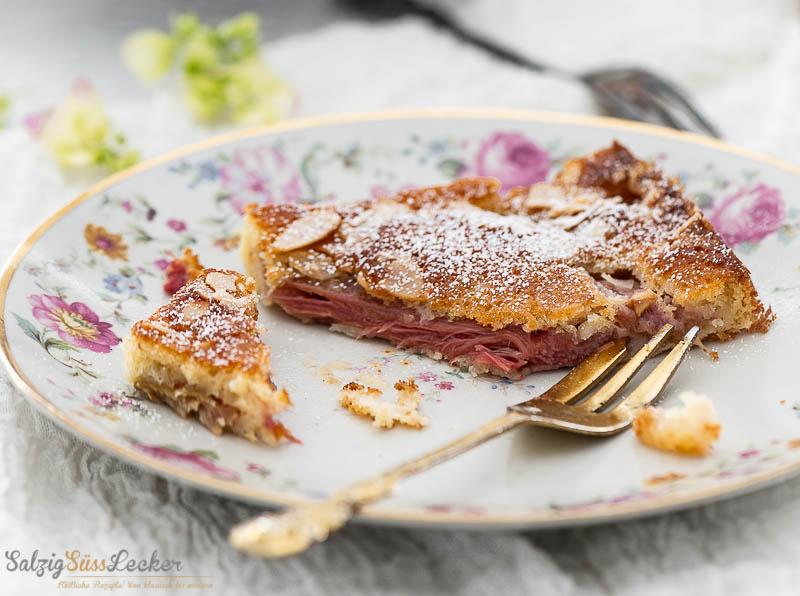Rezeptbild: Rhabarber-Blechkuchen