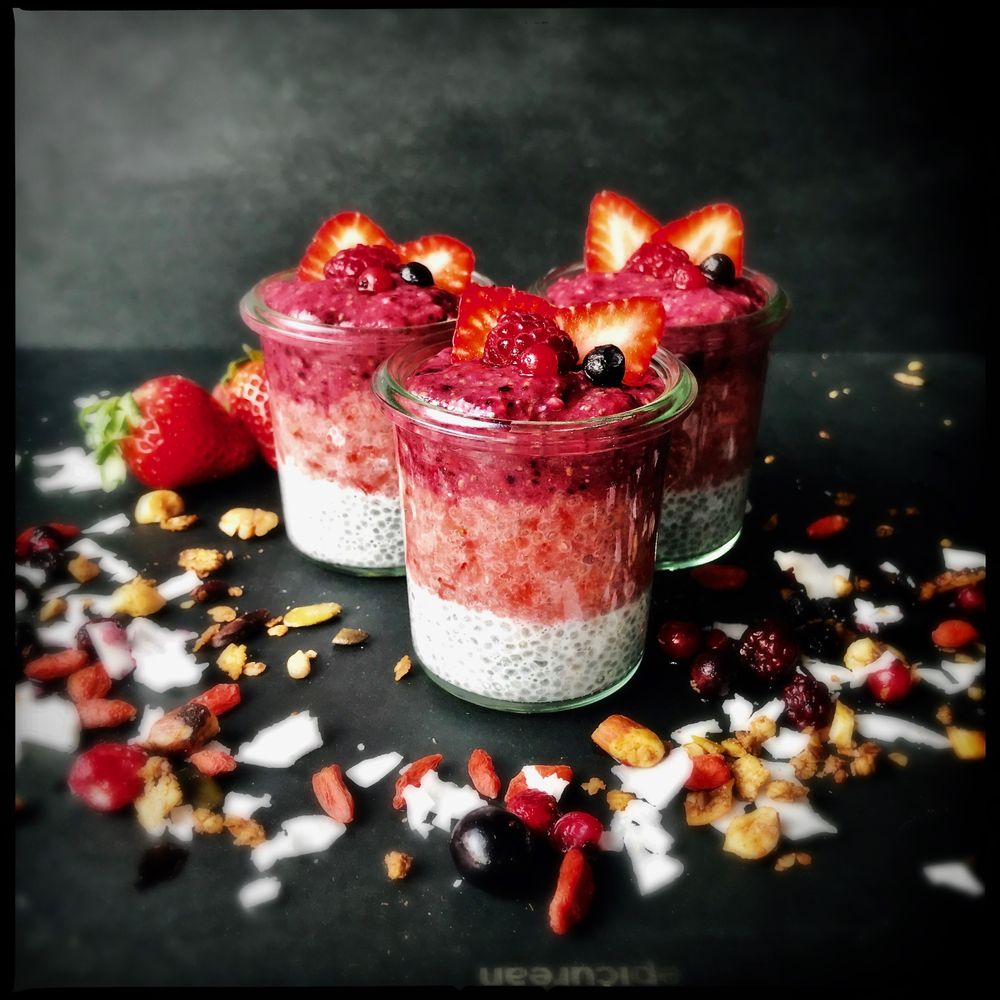 Rezeptbild: Chia Pudding mit Beeren