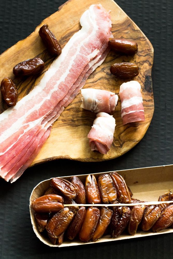 Rezeptbild: Datteln im Speckmantel