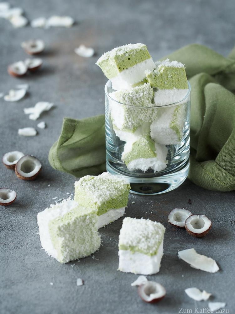 Rezeptbild: Kokos-Marshmallows mit Matcha