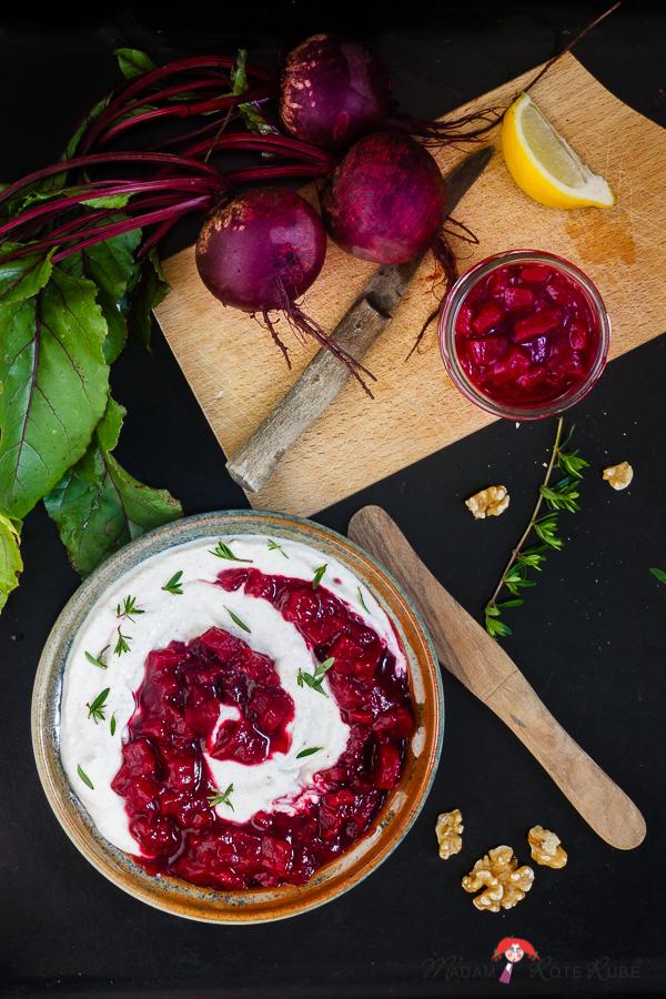 Rezeptbild: Rote Bete-Chutney mit Ziegenkäse-Walnuss-Creme