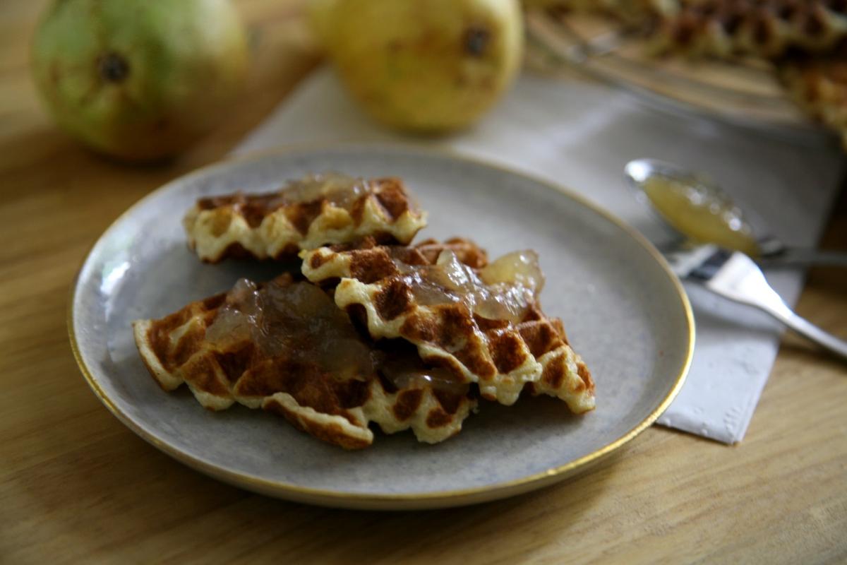 Rezeptbild: Birnen Quark Waffeln