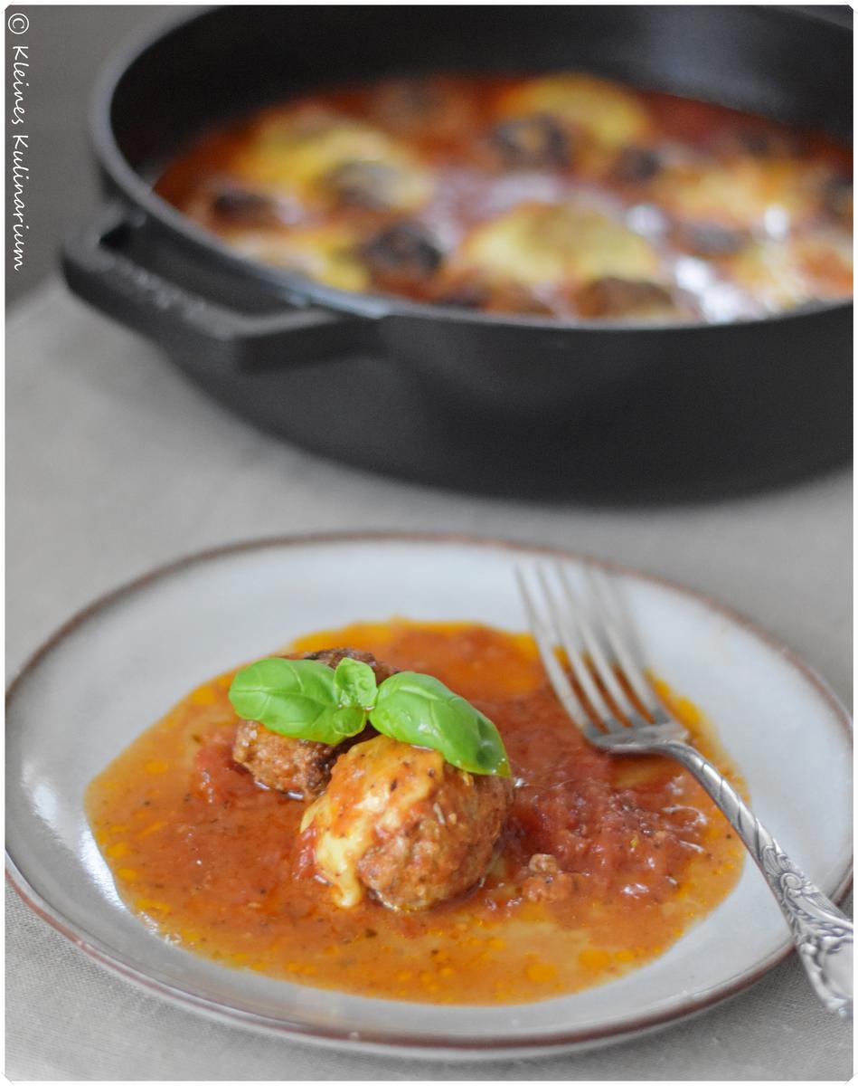 Rezeptbild: Würzige Hackbällchen in Tomatensauce
