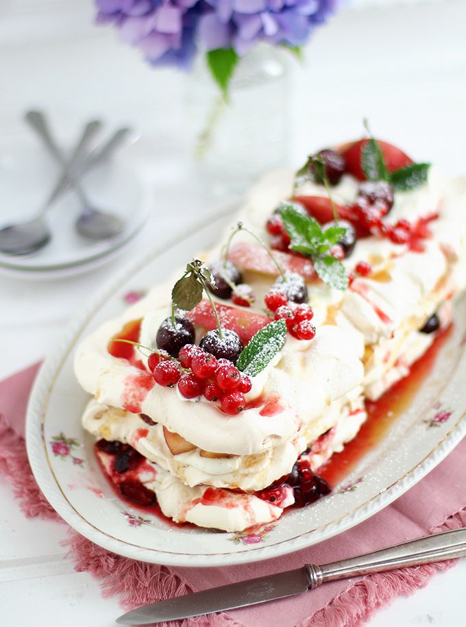 Rezeptbild: Pavlova mit Obst