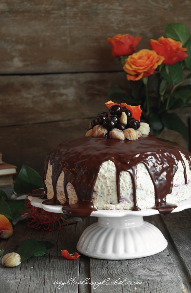 Rezeptbild: Herbsttorte mit Kirschen und Maroni