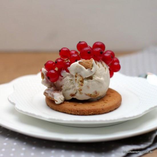 Rezeptbild: Tiramisu-Eis mit Cookies