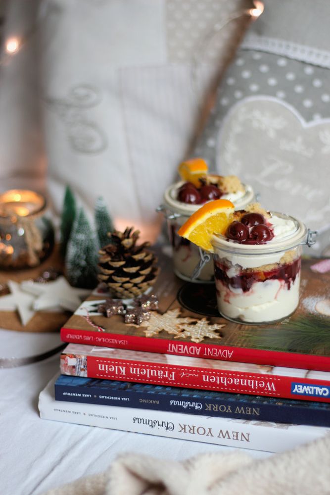 Rezeptbild: Stollen Dessert mit Glühweinkirschen