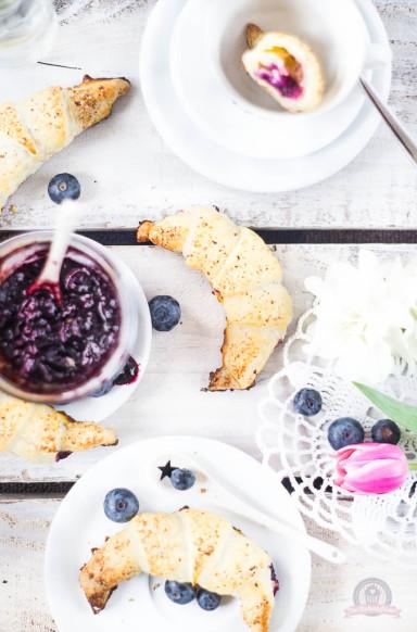 Rezeptbild: Blueberry Cream Cheese Croissant