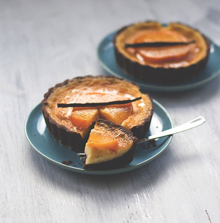 Rezeptbild: Kaki-Tartelettse mit weißer Schokolade