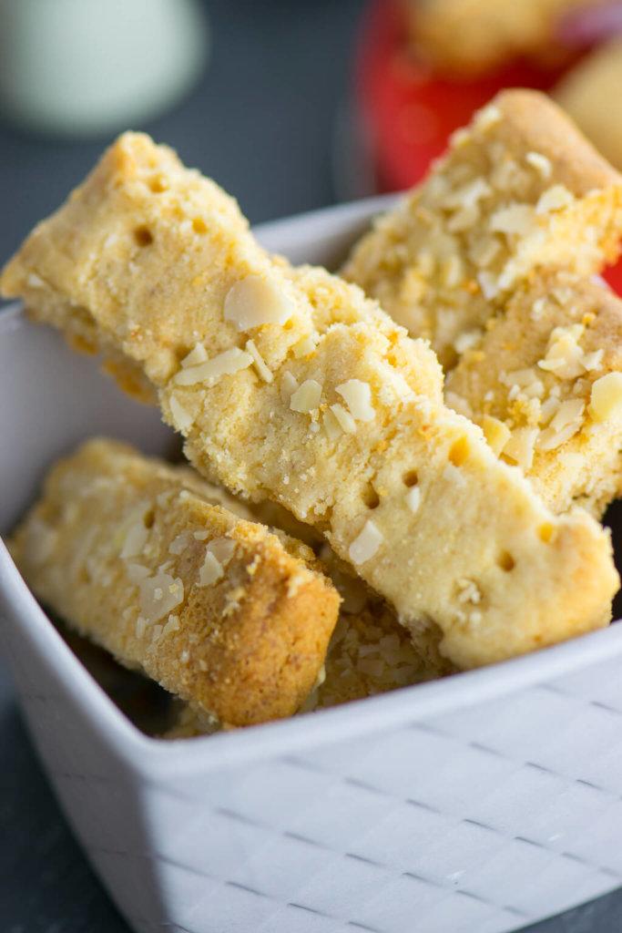 Rezeptbild: Zitronen Marzipan Streifen