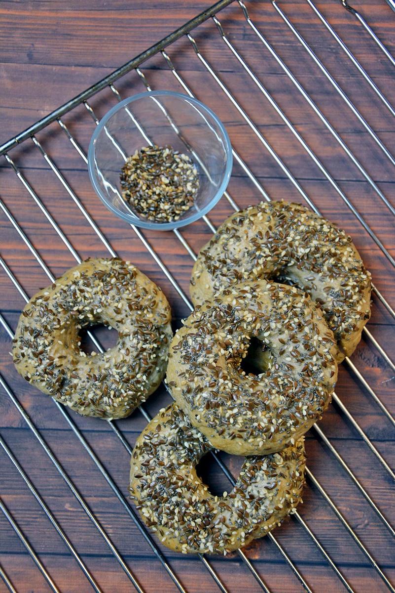 Rezeptbild: Vollkorn Bagel selber machen